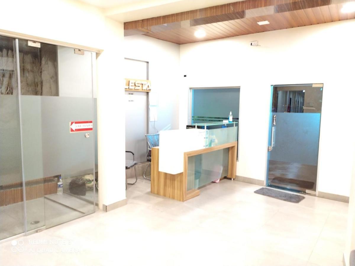 U Life Hotel Mumbai Dış mekan fotoğraf