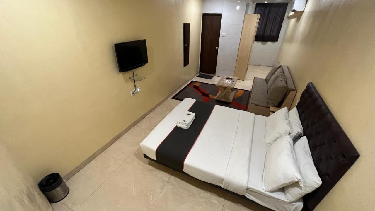 U Life Hotel Mumbai Dış mekan fotoğraf