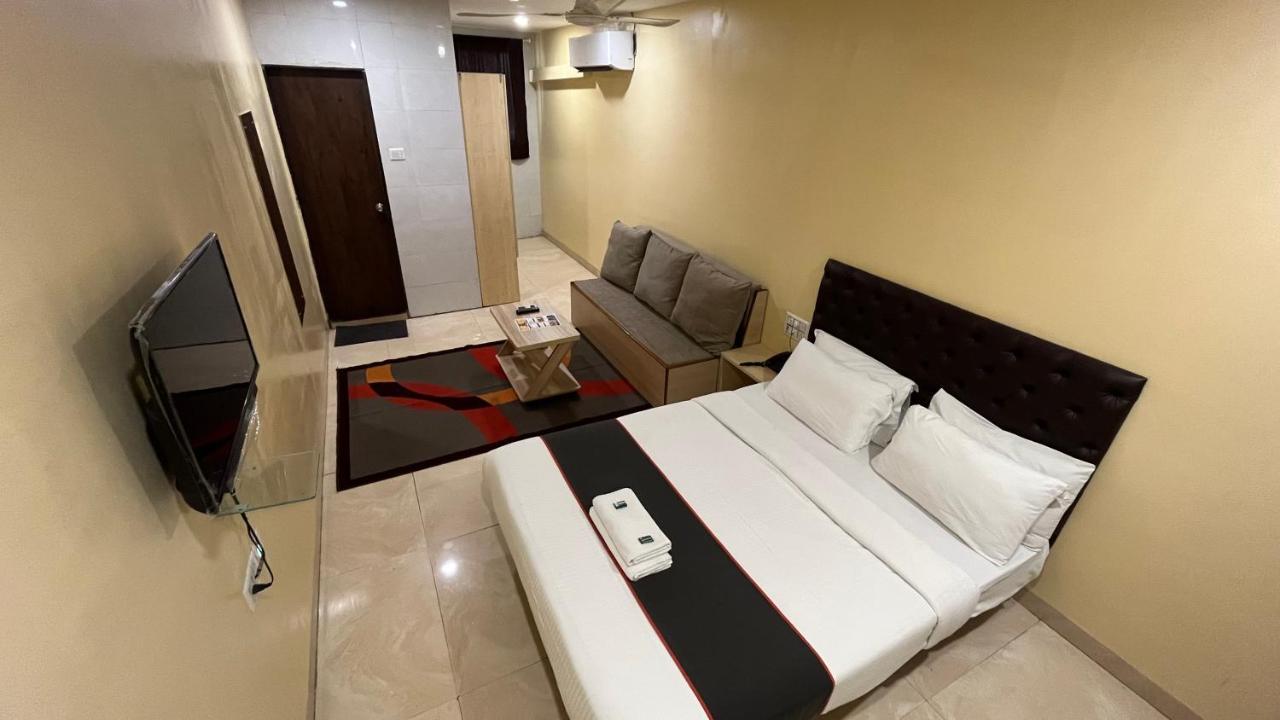 U Life Hotel Mumbai Dış mekan fotoğraf