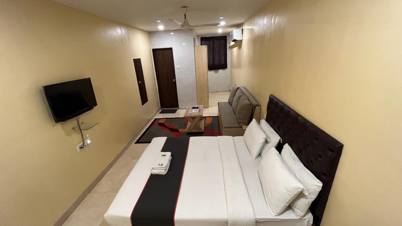 U Life Hotel Mumbai Dış mekan fotoğraf