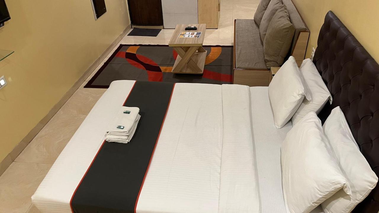 U Life Hotel Mumbai Dış mekan fotoğraf