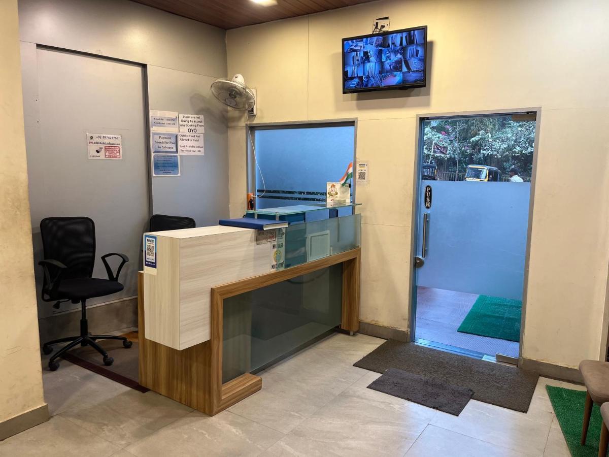 U Life Hotel Mumbai Dış mekan fotoğraf
