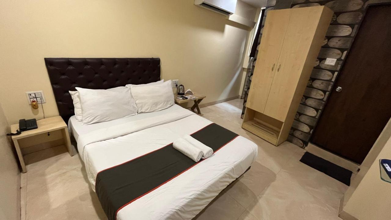 U Life Hotel Mumbai Dış mekan fotoğraf